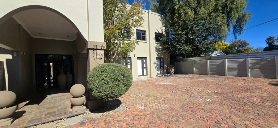 Commercial Property for Sale in Universitas Free State